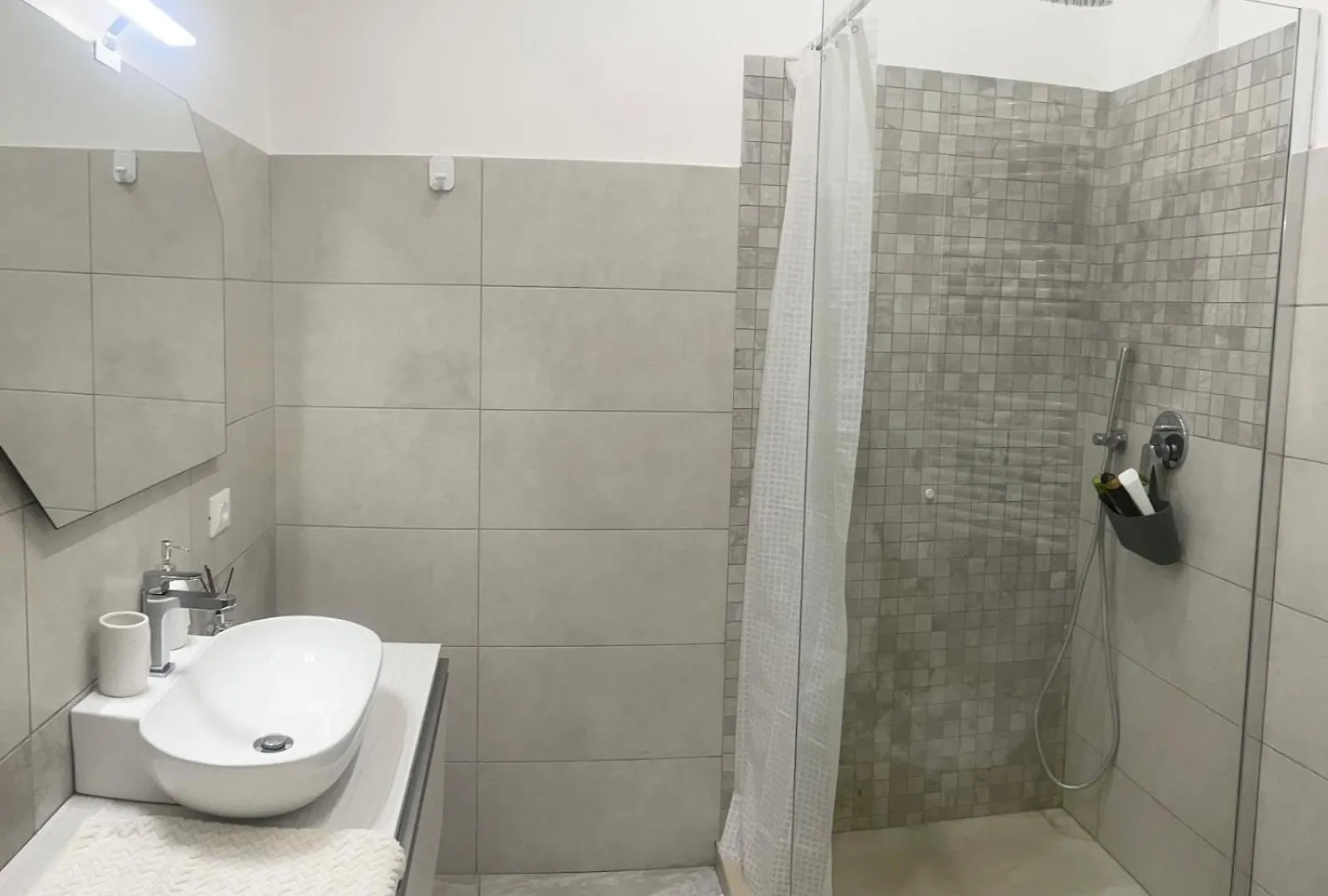 New Varese Venus Apartment Rom 0*,  Italien